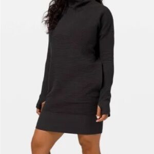 Lululemon Women Dress Black Oversized Sz 8 High Necklace